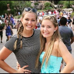 Meet your Posher, Lex